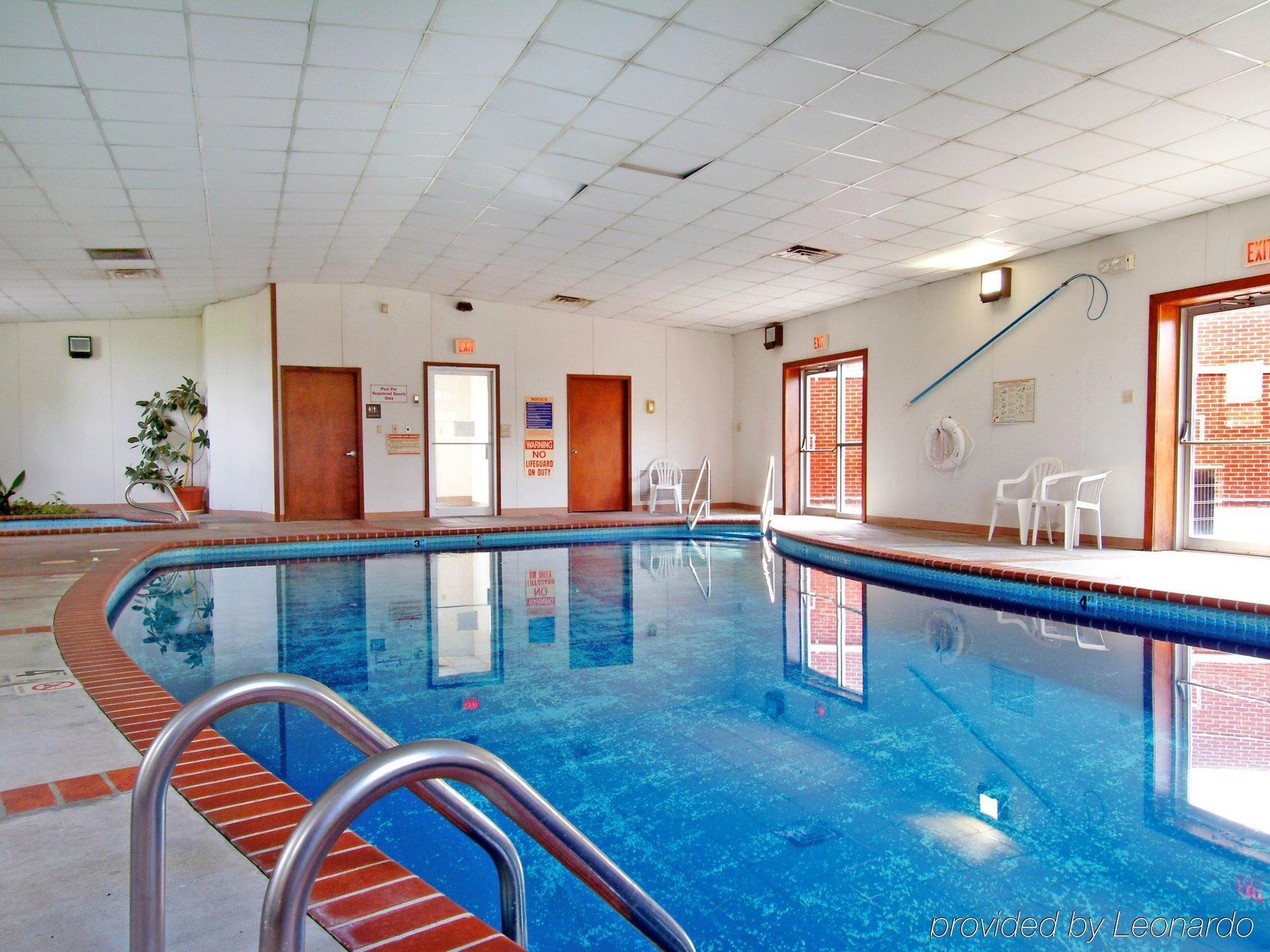 Econo Lodge Τοπέκα Ανέσεις φωτογραφία